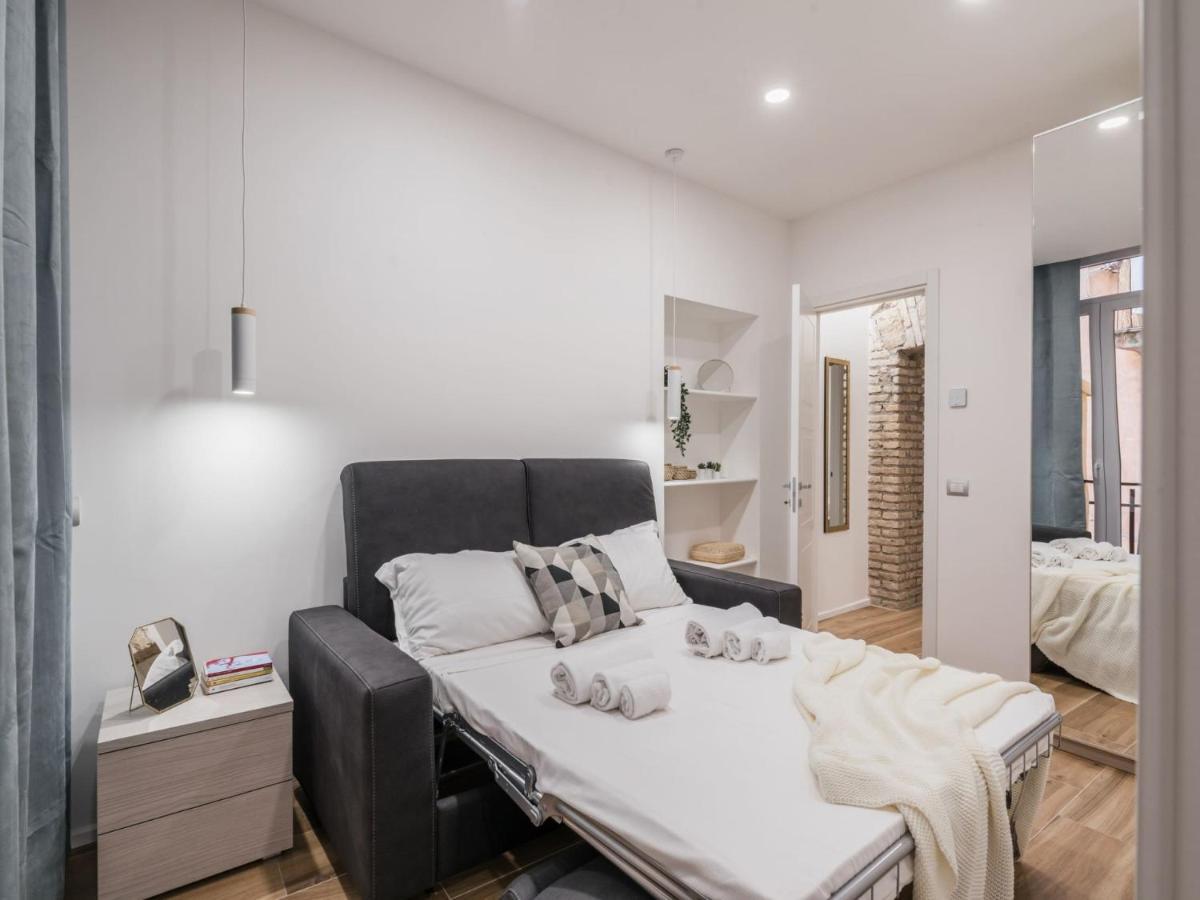 The Best Rent - Modern Three-Bedroom Apartment A Few Steps From The Colosseum Экстерьер фото