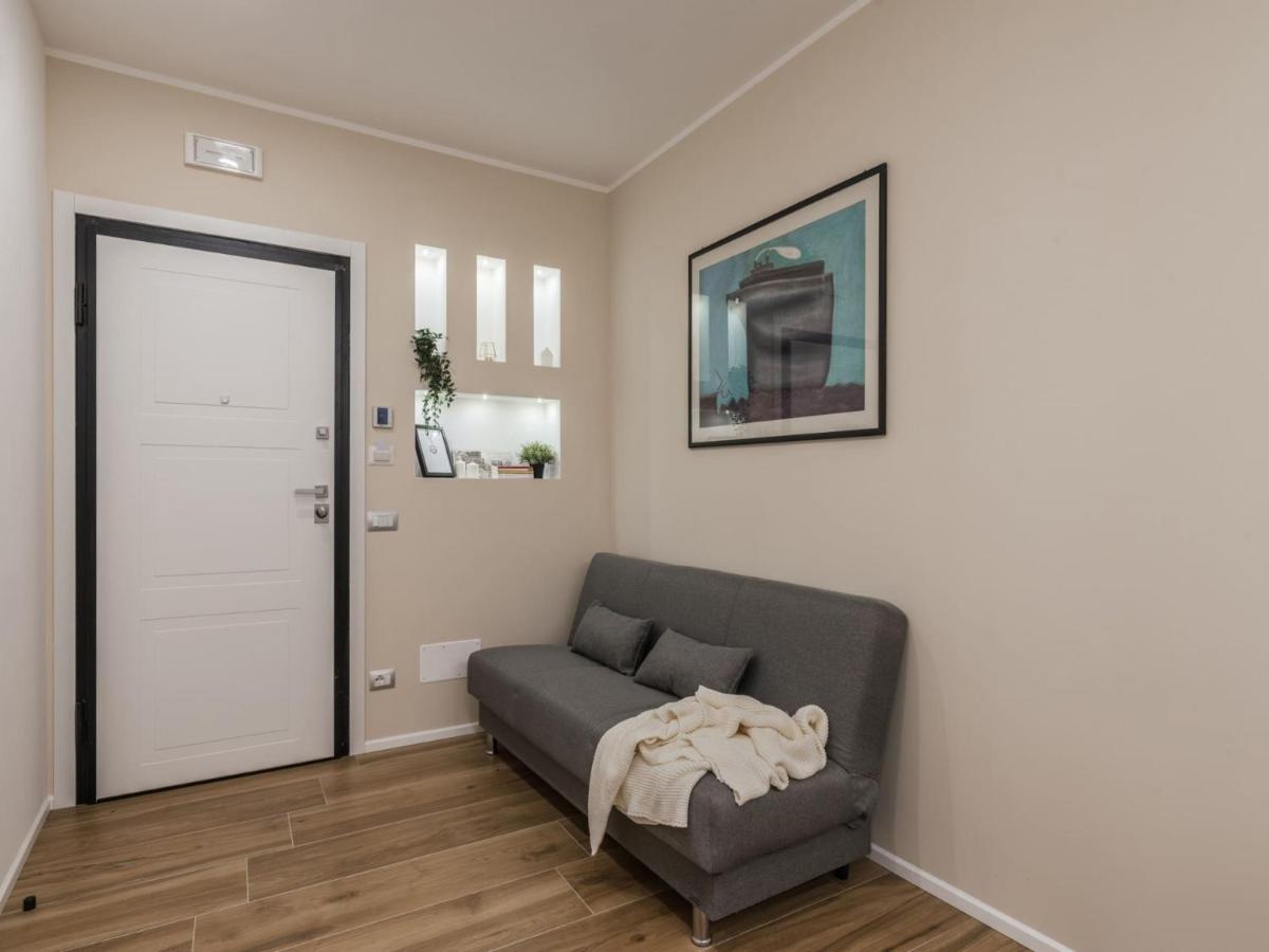 The Best Rent - Modern Three-Bedroom Apartment A Few Steps From The Colosseum Экстерьер фото