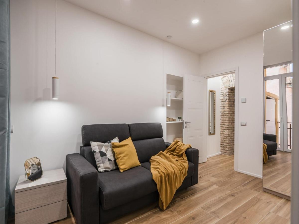 The Best Rent - Modern Three-Bedroom Apartment A Few Steps From The Colosseum Экстерьер фото
